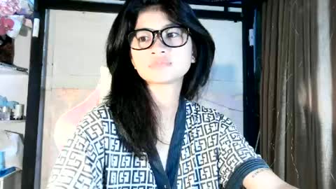 Snapshot of bealushh chatting on 07/23/26, 04:27 bealushh online show from 07/23/26, 04:27