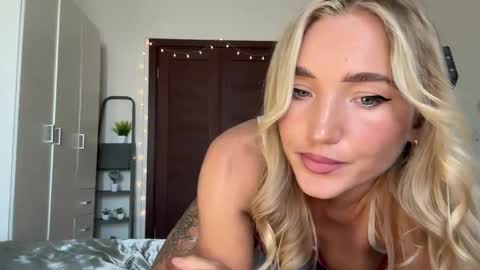 Chloe online show from 03/17/26, 06:50