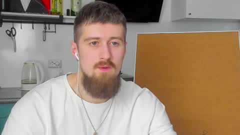 Snapshot of bearded_legend chatting on 02/14/25, 08:26 Zeus online show from 02/14/25, 08:26