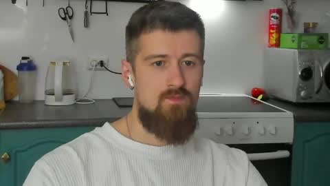 Snapshot of bearded_legend chatting on 06/10/26, 01:06 Zeus online show from 06/10/26, 01:06