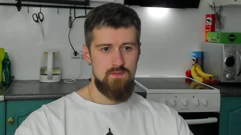 Snapshot of bearded_legend chatting on 06/14/26, 09:50 Zeus online show from 06/14/26, 09:50