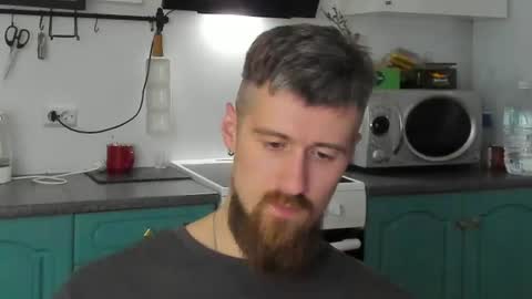 Snapshot of bearded_legend chatting on 06/24/26, 12:42 Zeus online show from 06/24/26, 12:42