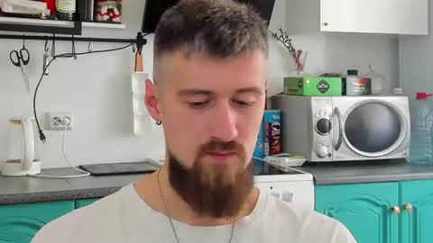 Snapshot of bearded_legend chatting on 07/05/26, 10:00 Zeus online show from 07/05/26, 10:00