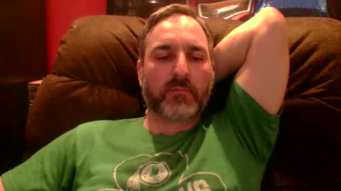 Snapshot of beardedambition chatting on 04/26/26, 10:29 beardedambition online show from 04/26/26, 10:29