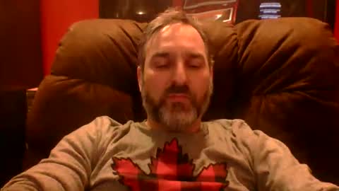 Snapshot of beardedambition chatting on 05/03/26, 02:28 beardedambition online show from 05/03/26, 02:28