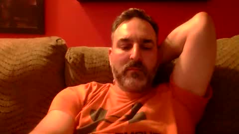 Snapshot of beardedambition chatting on 05/10/26, 12:27 beardedambition online show from 05/10/26, 12:27