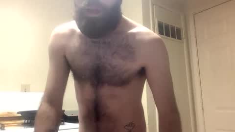 Snapshot of beardedbabe420 chatting on 12/02/24, 01:25 Bearded babe online show from 12/02/24, 01:25