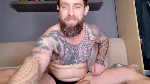 Snapshot of beardedtattedguy chatting on 01/06/26, 01:59 beardedtattedguy online show from 01/06/26, 01:59