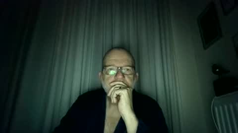 Snapshot of beardman916444 chatting on 02/08/26, 06:06 Beardman online show from 02/08/26, 06:06