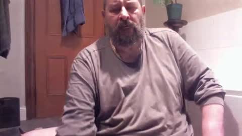 Snapshot of bearsteve75 chatting on 09/08/25, 03:11 bearsteve75 online show from 09/08/25, 03:11