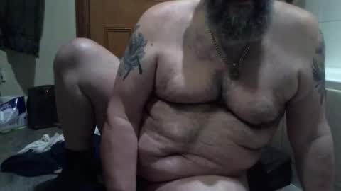 Snapshot of bearsteve75 chatting on 11/13/25, 02:16 bearsteve75 online show from 11/13/25, 02:16