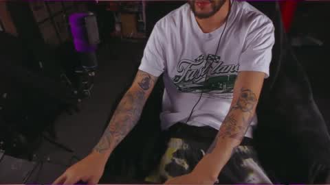 Snapshot of beastbxy chatting on 09/16/25, 11:06 beast bxy online show from 09/16/25, 11:06