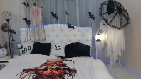 Snapshot of beataangel chatting on 10/22/25, 07:08 beataangel online show from 10/22/25, 07:08