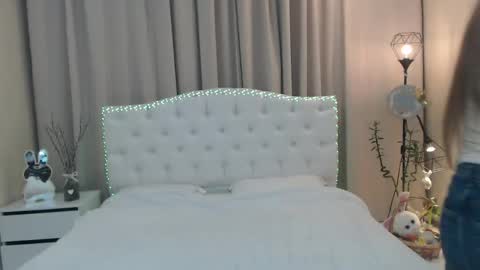 beataangel online show from 04/01/26, 07:53