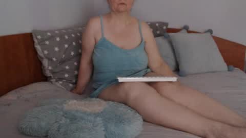 beatrice26 online show from 06/30/26, 08:37