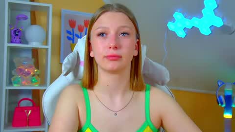 Beatrice online show from 04/21/26, 06:34