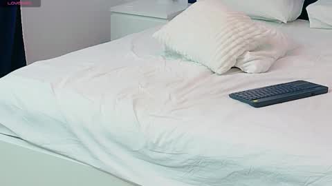 Snapshot of beatriceskye23 chatting on 11/25/25, 07:03 Beatrice online show from 11/25/25, 07:03