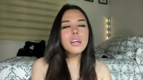 Snapshot of beautiful_lust69 chatting on 07/13/26, 11:07 Sweet Aya online show from 07/13/26, 11:07
