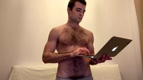 Nik online show from 12/20/25, 08:05