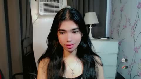 TRIXIE online show from 02/25/26, 02:54