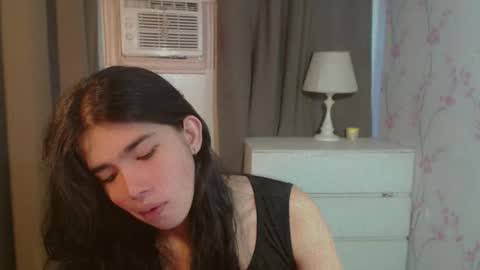 Snapshot of beautifultrixie chatting on 05/08/26, 03:01 TRIXIE online show from 05/08/26, 03:01