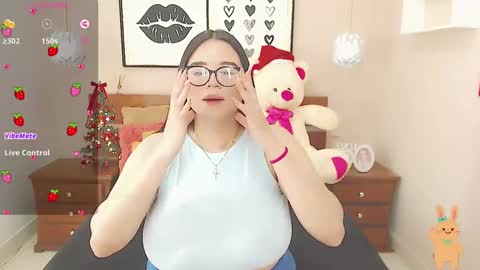 beautty_pink online show from 12/31/24, 04:46