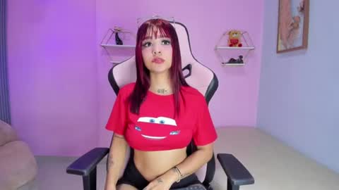 Snapshot of beautty_woman_ chatting on 07/07/26, 11:03 Sara online show from 07/07/26, 11:03