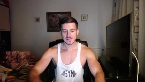 Snapshot of beauty_hard_beast chatting on 10/03/25, 12:57 Mia and Jake online show from 10/03/25, 12:57