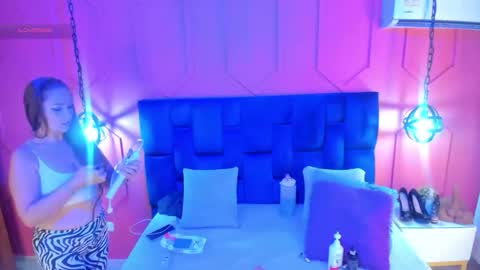 Chantall online show from 11/16/25, 12:22