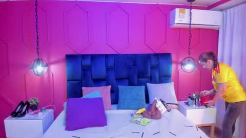Snapshot of beauty_milf4 chatting on 07/07/26, 11:36 Chantall online show from 07/07/26, 11:36