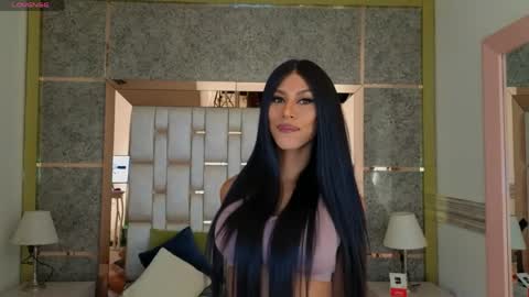 Snapshot of beauty_nina chatting on 05/27/26, 01:52 beauty_nina online show from 05/27/26, 01:52