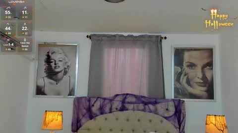 Ariana Reyes online show from 10/30/25, 12:17