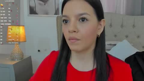 Ariana Reyes online show from 11/10/25, 12:37