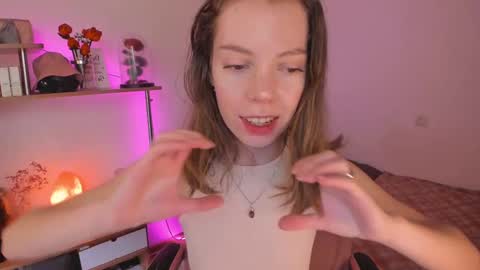 Eliise online show from 03/10/25, 09:21