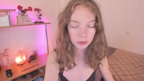 Eliise online show from 10/07/25, 09:06