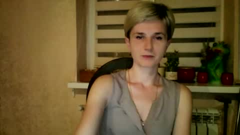 Snapshot of beautyksenia chatting on 04/30/26, 07:42 BeautyKsenia online show from 04/30/26, 07:42