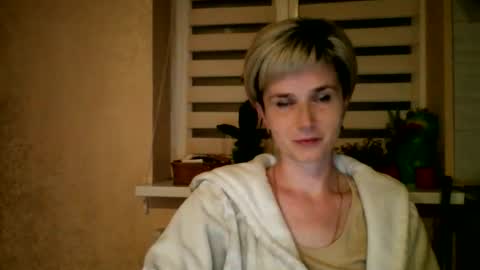 Snapshot of beautyksenia chatting on 05/13/26, 08:06 BeautyKsenia online show from 05/13/26, 08:06