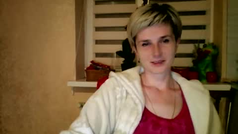 Snapshot of beautyksenia chatting on 05/15/26, 07:10 BeautyKsenia online show from 05/15/26, 07:10
