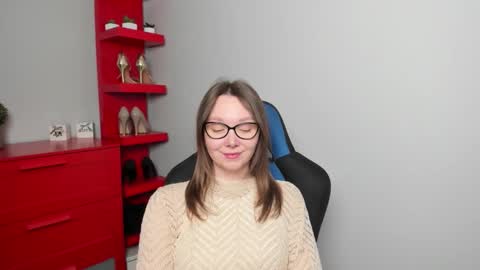 Zoe online show from 10/24/25, 06:43