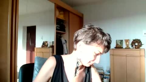 Raluca online show from 11/21/25, 12:37