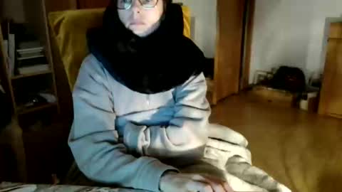 Raluca online show from 12/20/25, 07:32