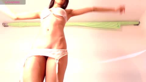 Jennifer online show from 12/04/24, 12:52