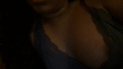 Snapshot of bebeyaa chatting on 07/29/26, 02:43 bebeyaa online show from 07/29/26, 02:43
