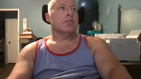 Snapshot of beckster040 chatting on 06/21/26, 04:59 beckster online show from 06/21/26, 04:59