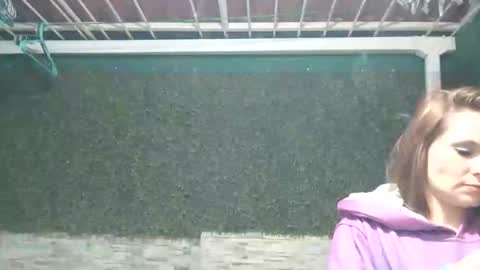 Snapshot of becky2994 chatting on 04/28/26, 02:27 BECKY BOO online show from 04/28/26, 02:27