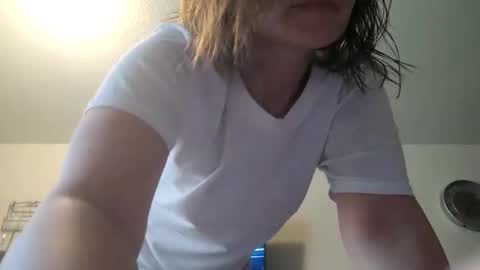 Snapshot of becky2994 chatting on 05/02/26, 08:36 BECKY BOO online show from 05/02/26, 08:36