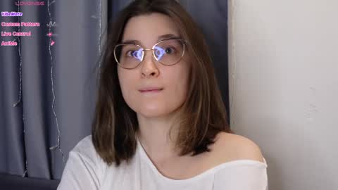 Snapshot of beckymartens chatting on 09/12/25, 02:11 BeckyMartens come join me on    while im offline here  online show from 09/12/25, 02:11