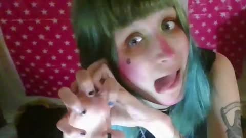 Snapshot of beckytheclown chatting on 09/17/25, 01:29 Beckytheclown online show from 09/17/25, 01:29