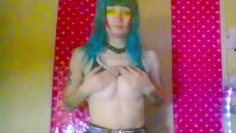 Beckytheclown online show from 11/23/25, 07:35