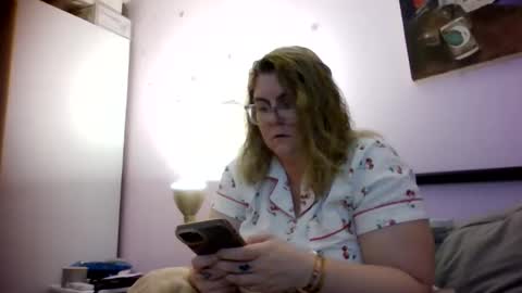 Snapshot of bedbandits chatting on 09/30/25, 11:54 Bedbandits69 online show from 09/30/25, 11:54